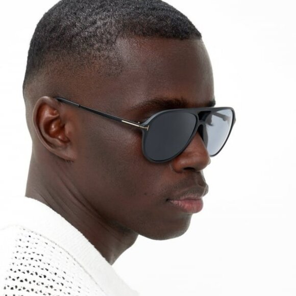 Tom Ford Women Shiny Black Smoke Pilot BRAND NEW Sunglasses SAMSON-02 FT0909/S - Picture 12 of 13